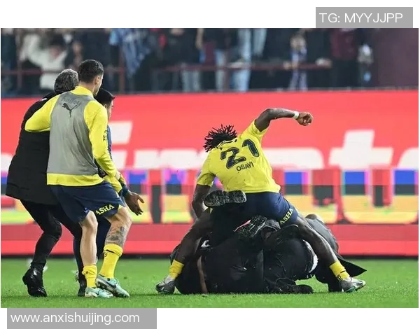 土耳其足球明星不幸遇难引发全球哀悼与关注的悲剧故事